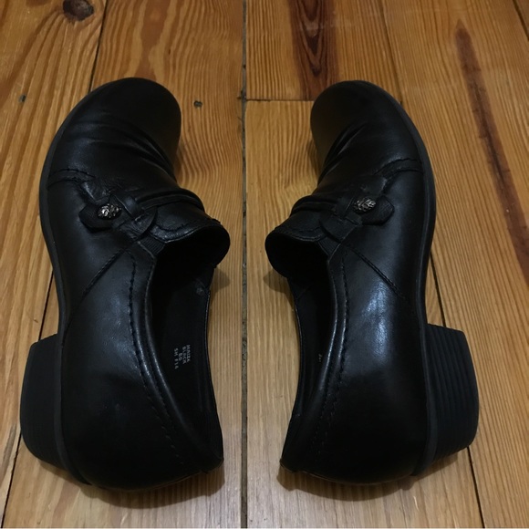 Earth Origins Black Leather Loafers, EUC, 8 - Picture 8 of 12